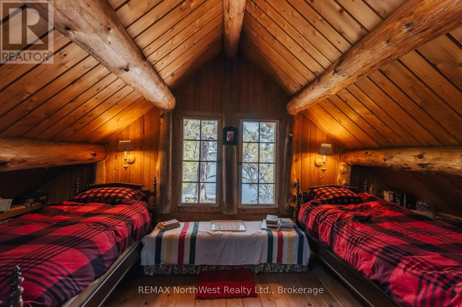RAINY LAKE - 1 RED PINE ISLAND #Rainy Lake