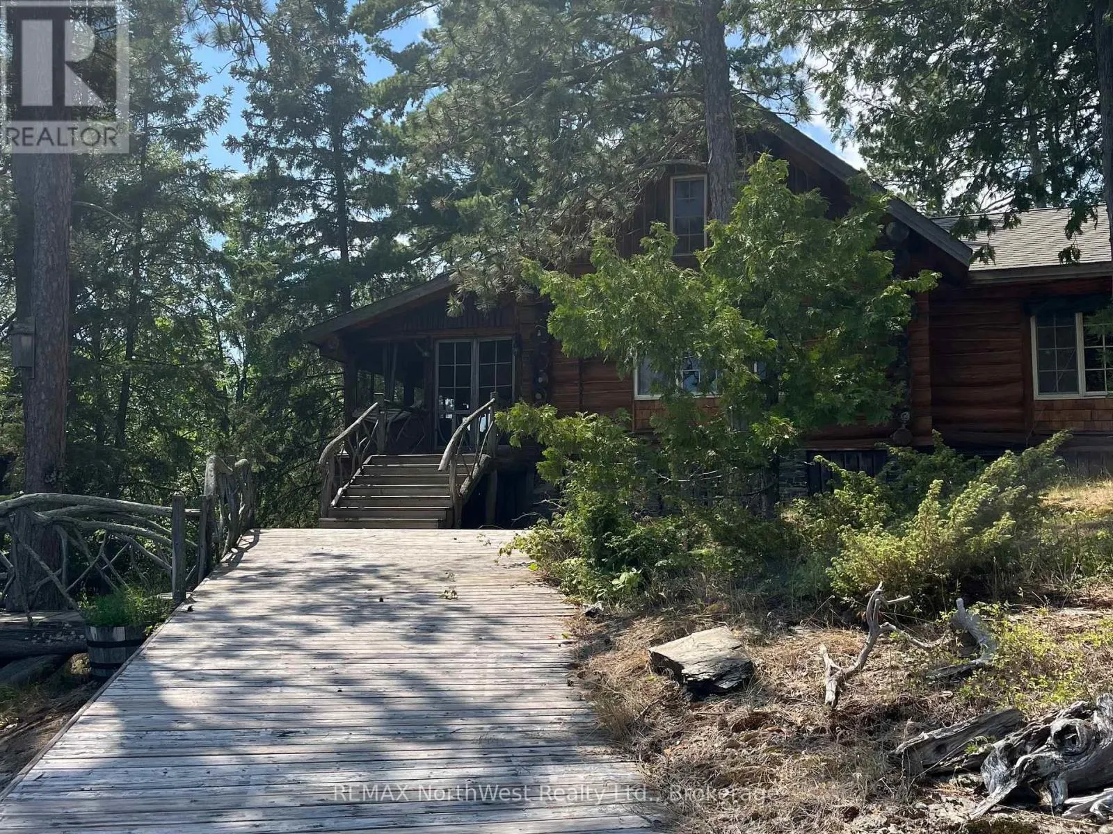 RAINY LAKE - 1 RED PINE ISLAND #Rainy Lake