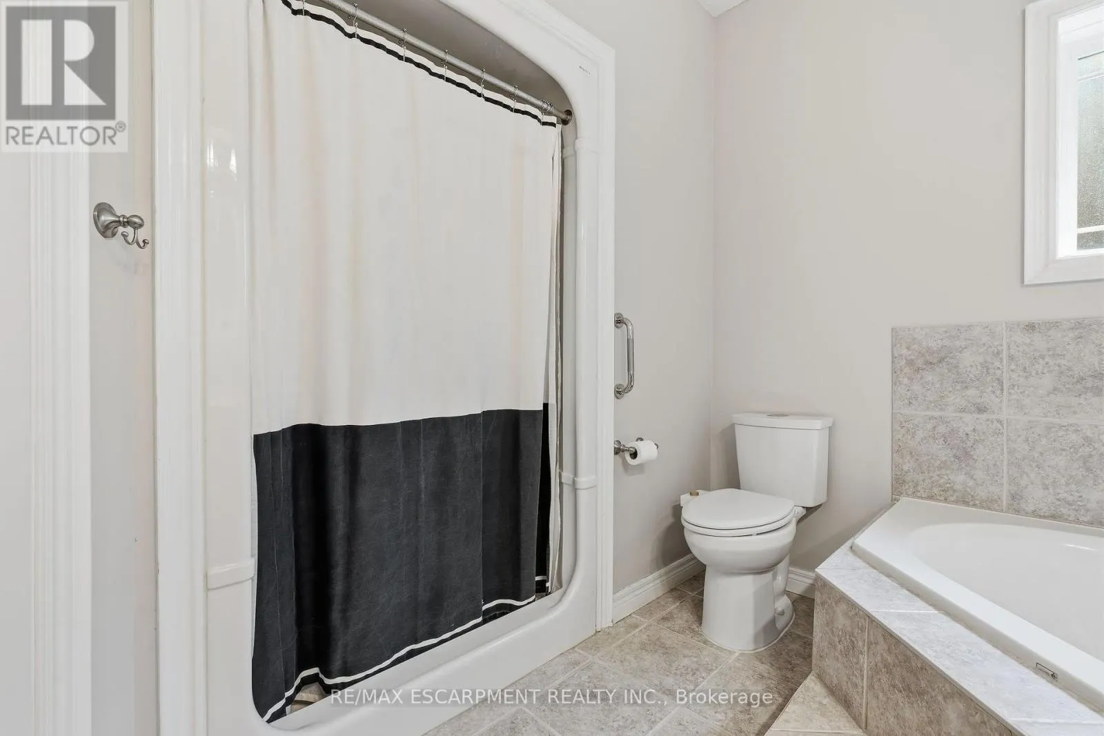 125 LANGLAW DRIVE