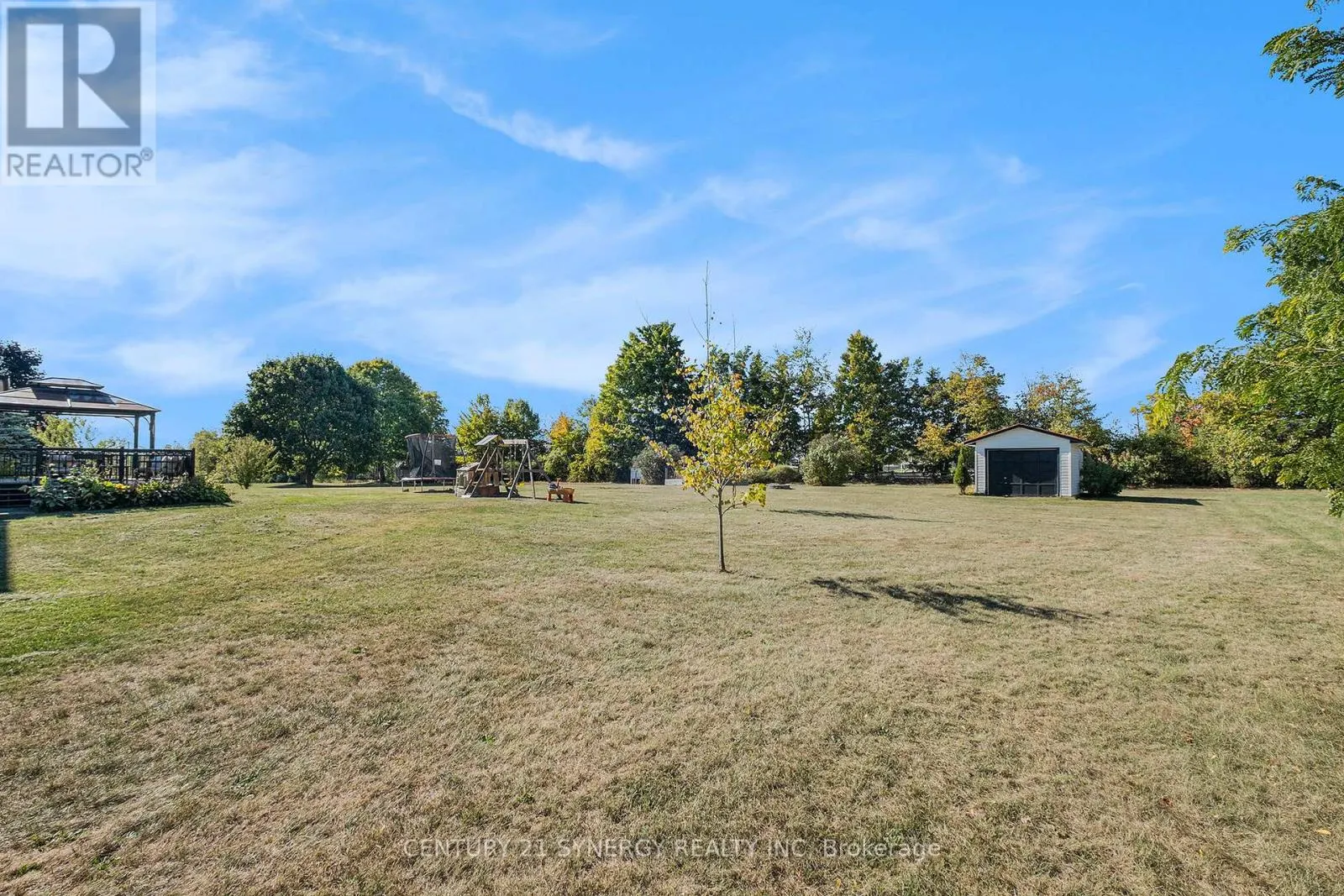 12 DAVIS LANE