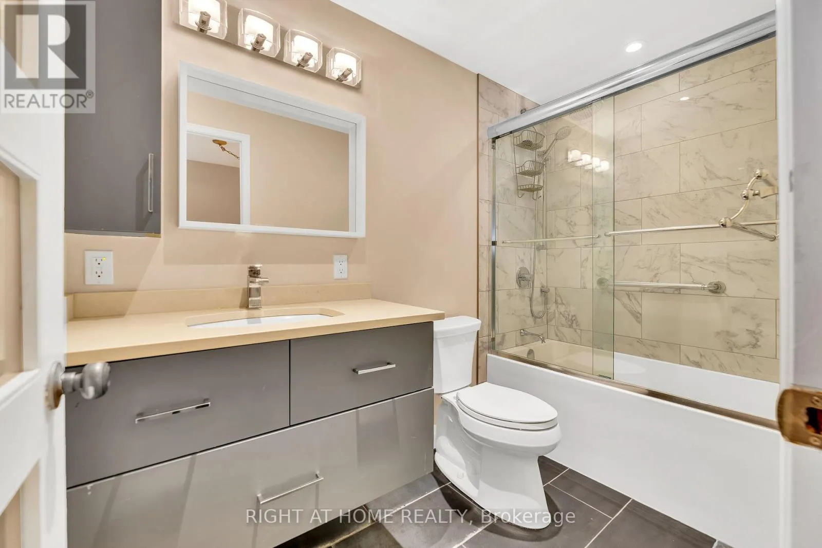 3 - 104 WOODLAWN ROAD E