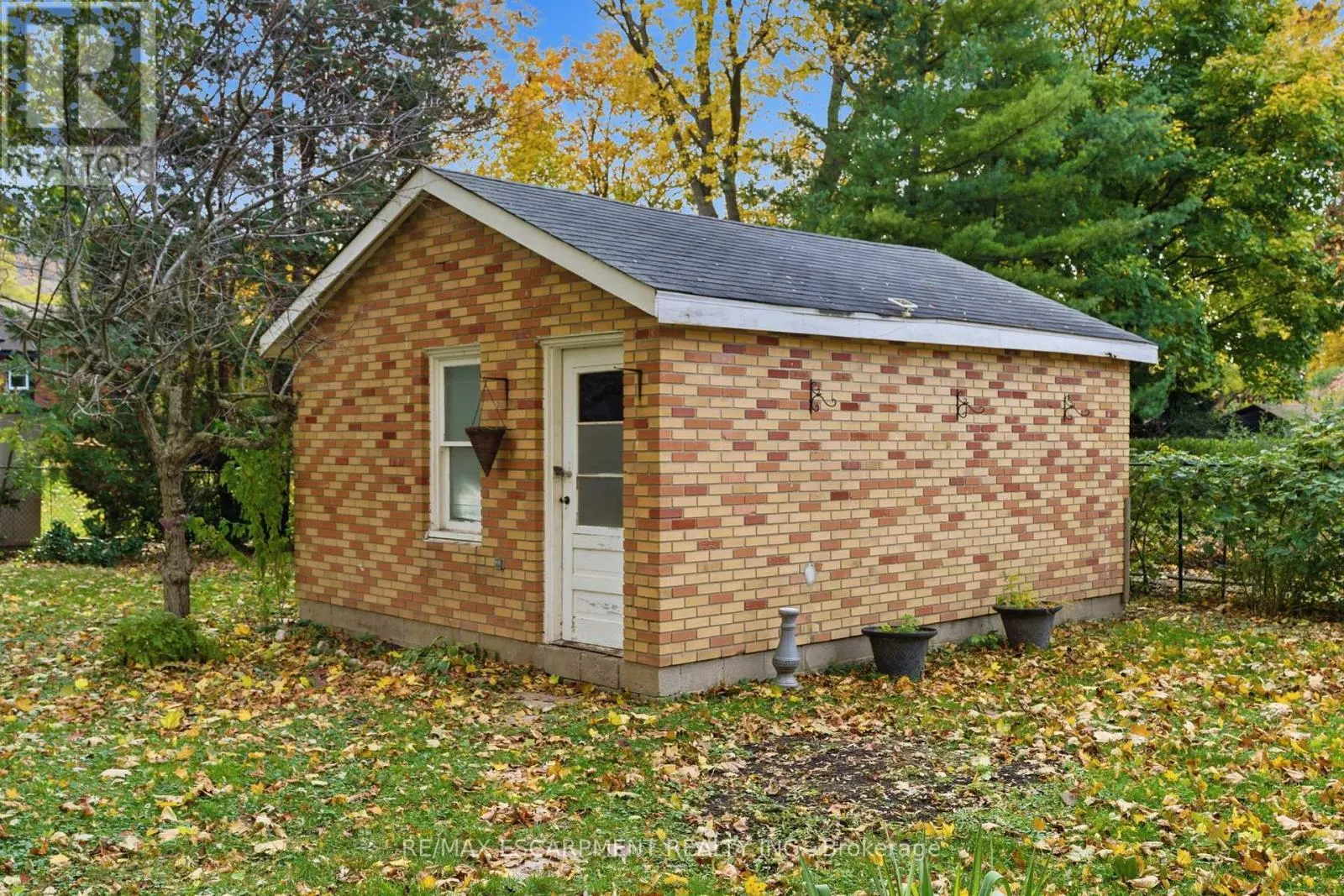 53 LIVINGSTON AVENUE