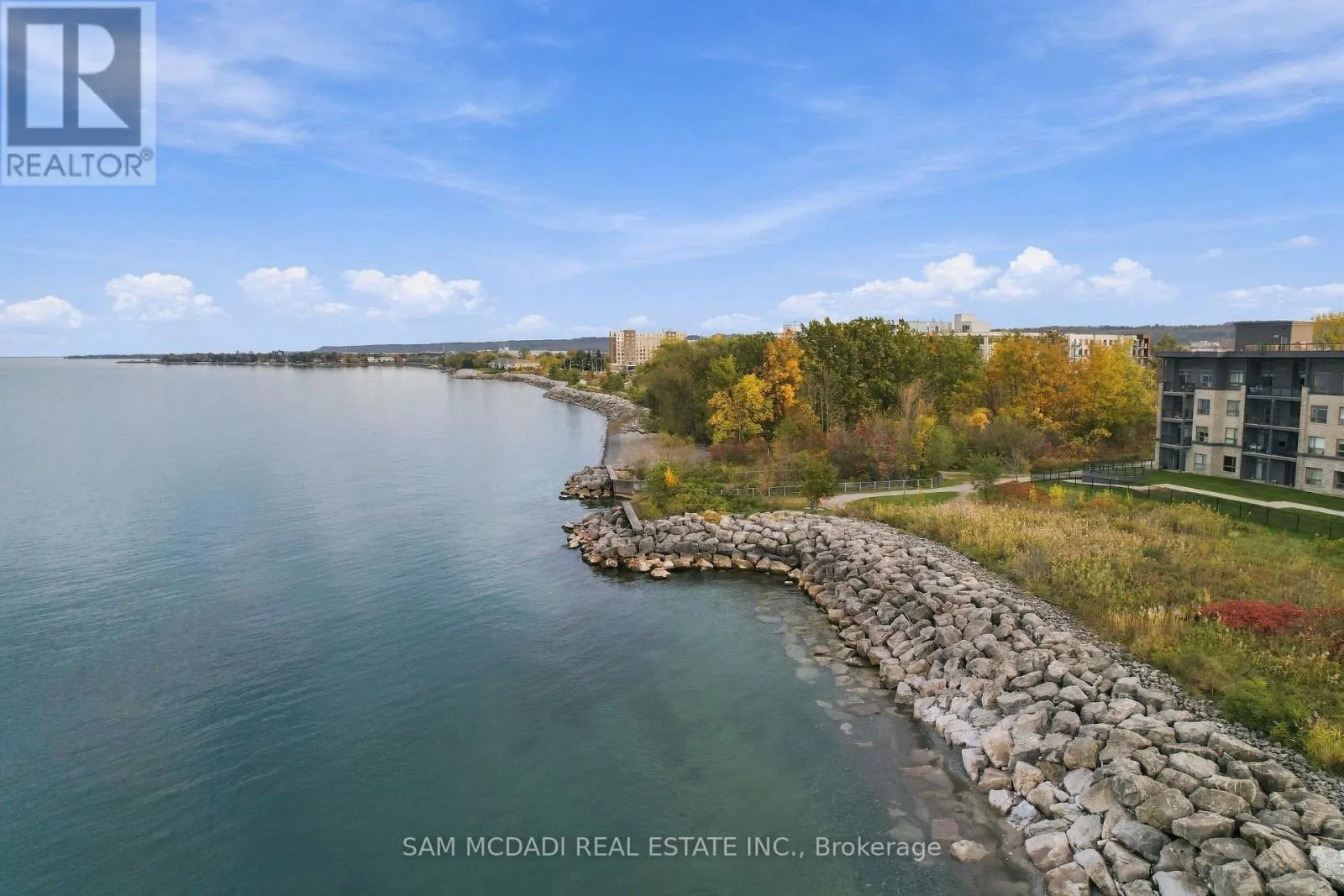 1 SOUTHSHORE CRESCENT