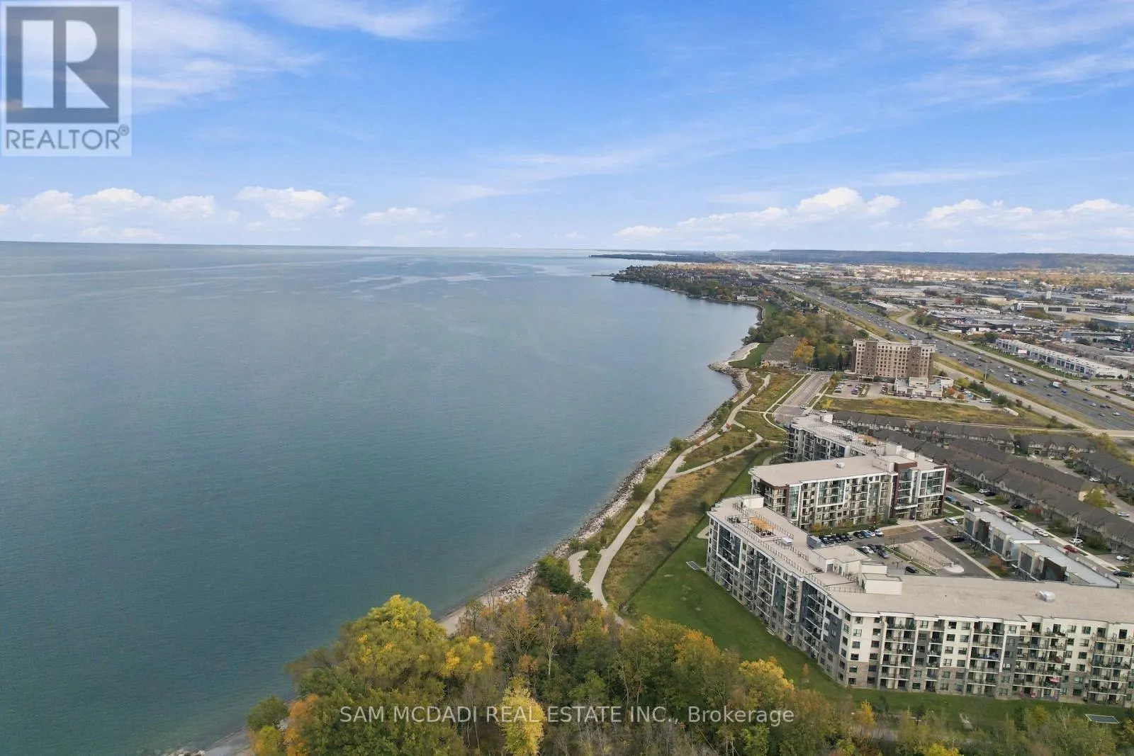 1 SOUTHSHORE CRESCENT