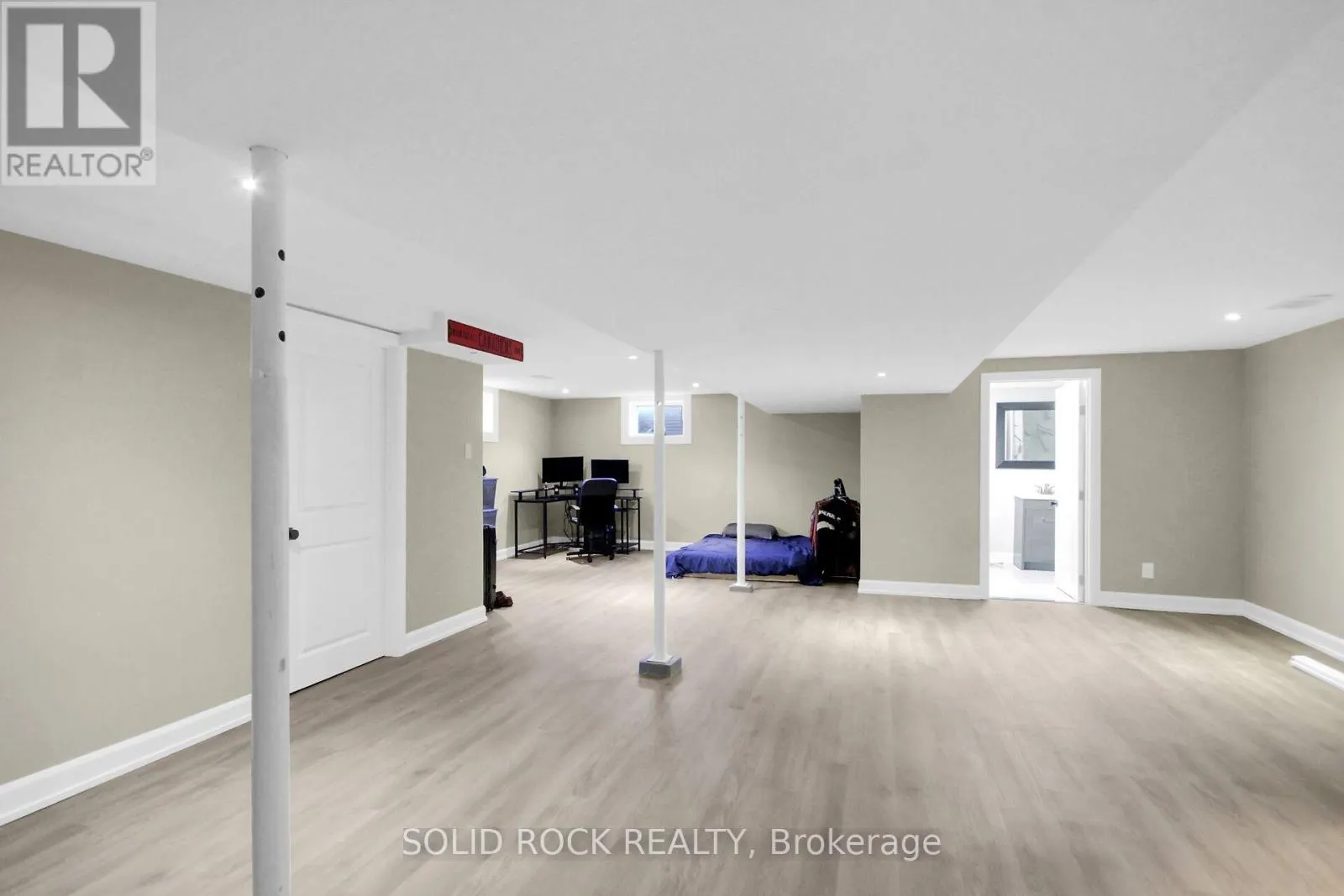 117 VIEWMOUNT DRIVE