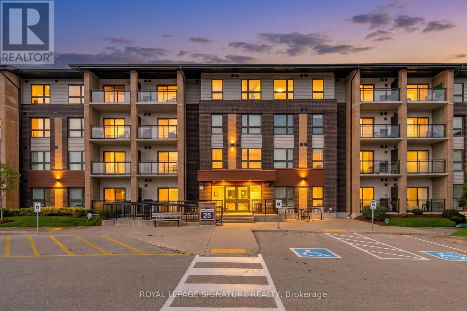 304 - 25 KAY CRESCENT