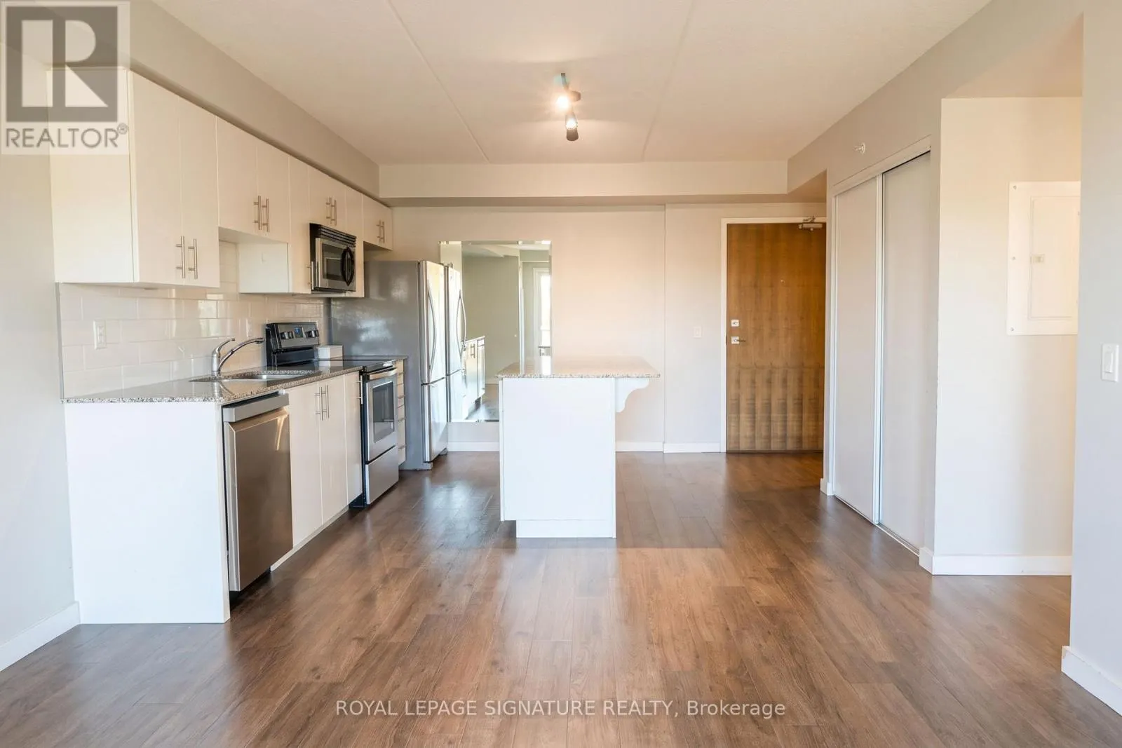 304 - 25 KAY CRESCENT