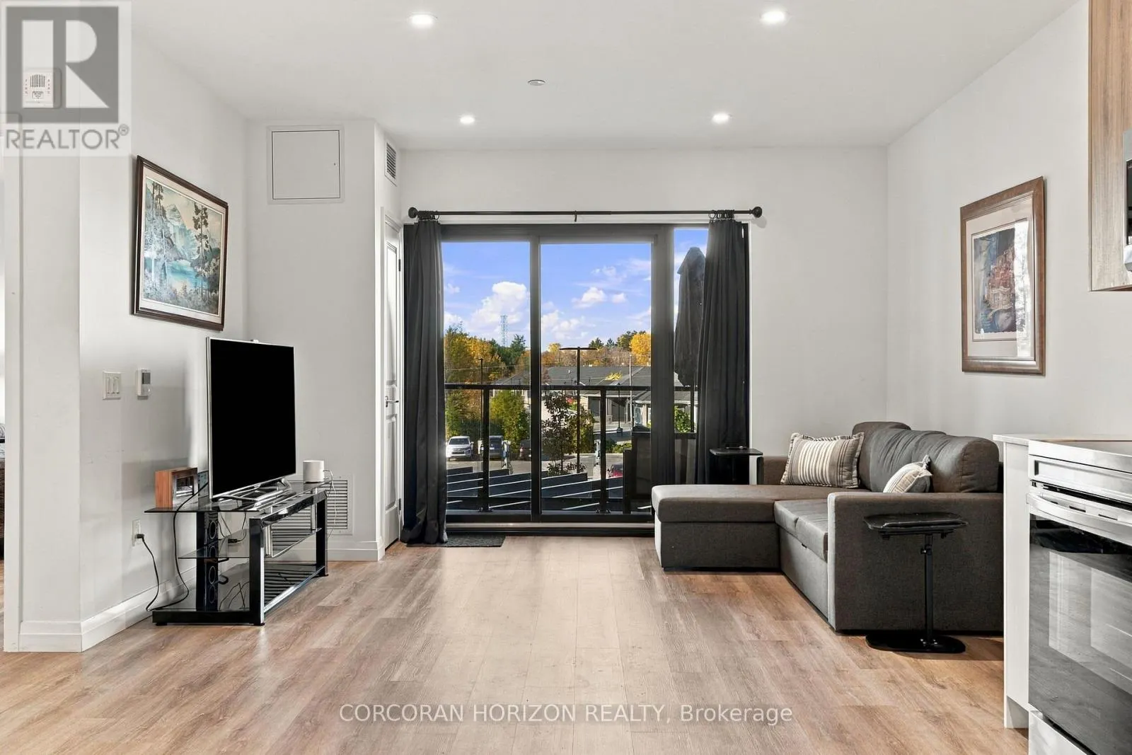 208 - 525 NEW DUNDEE ROAD