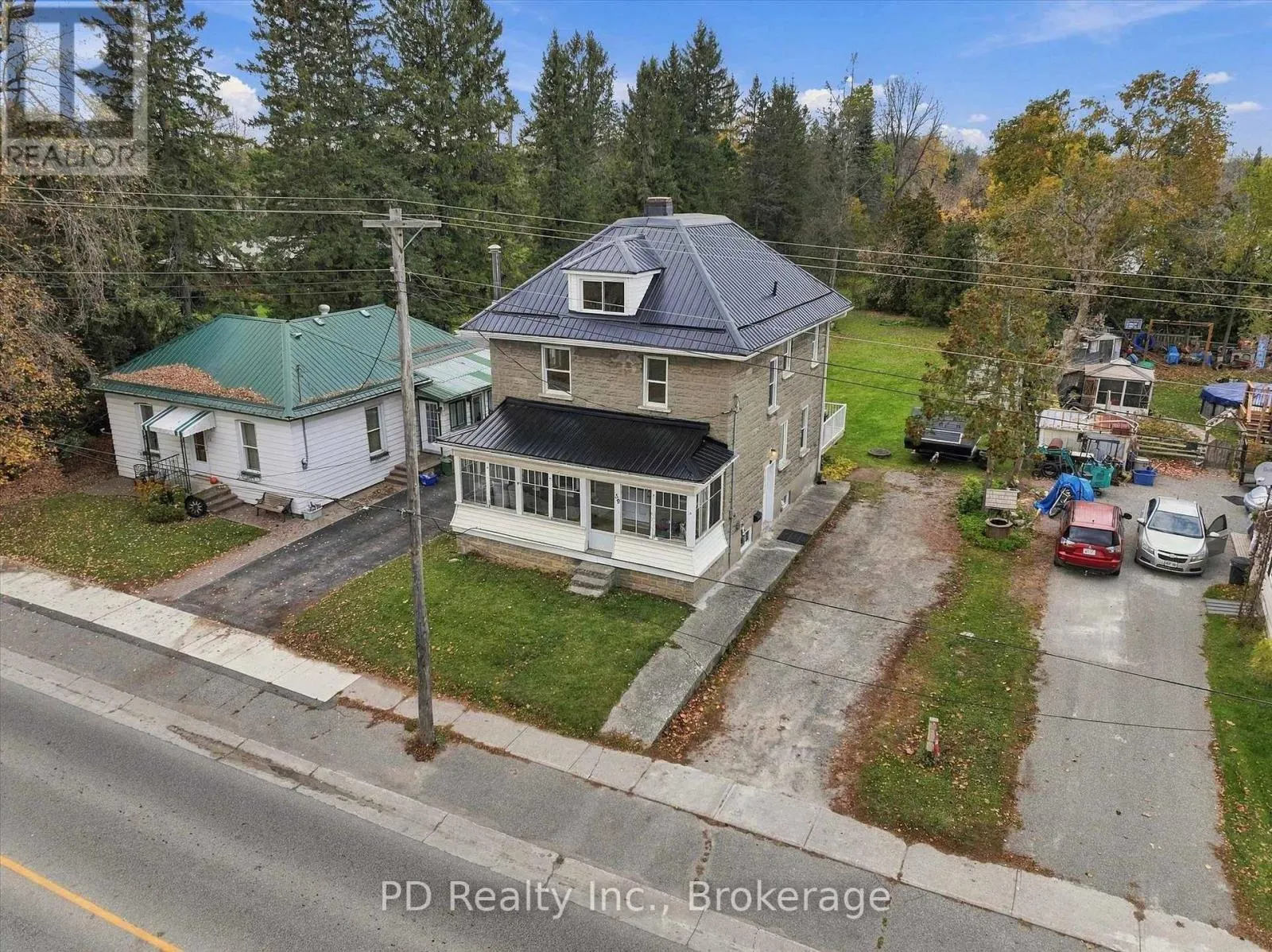 59 KING ST STREET W
