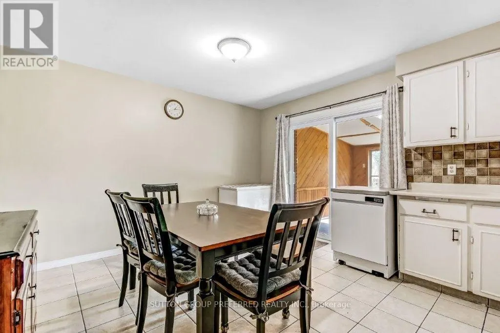 39 METCALFE CRESCENT