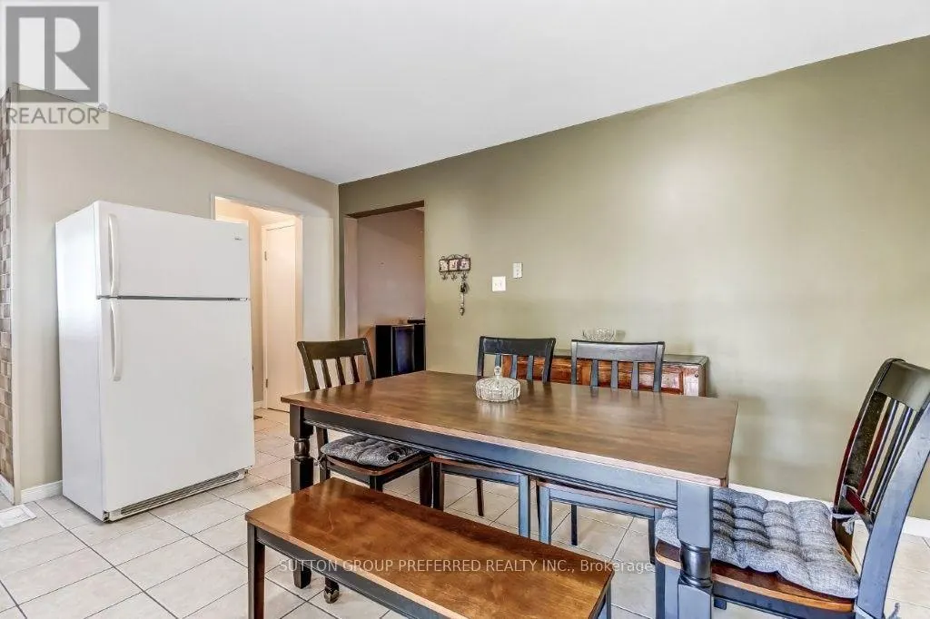 39 METCALFE CRESCENT