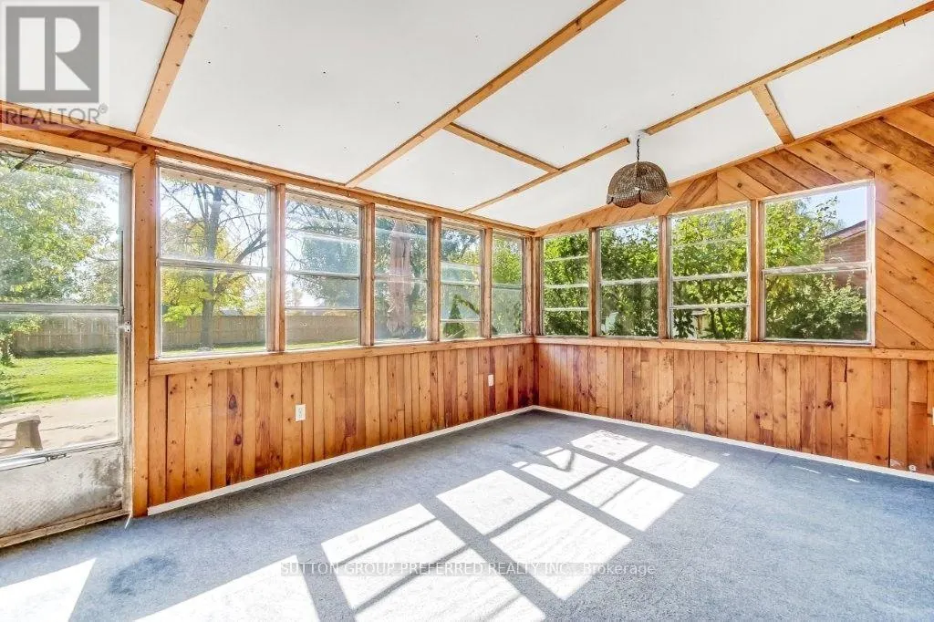 39 METCALFE CRESCENT