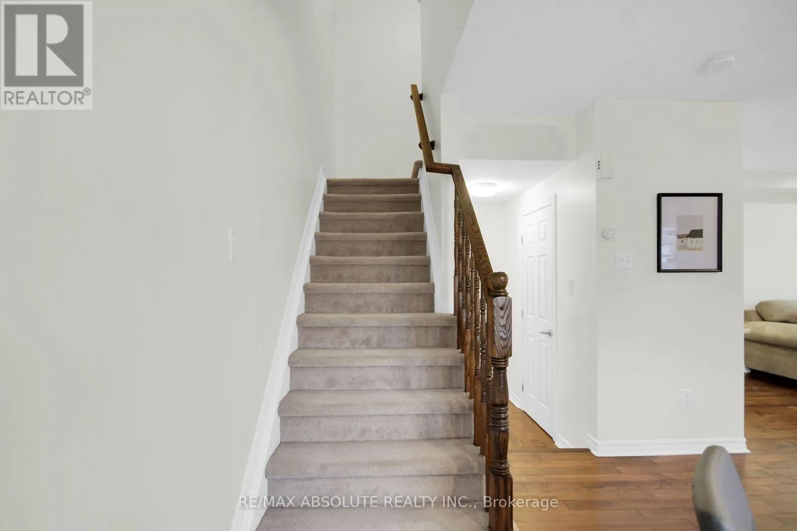 501 SEDGEBROOK WAY