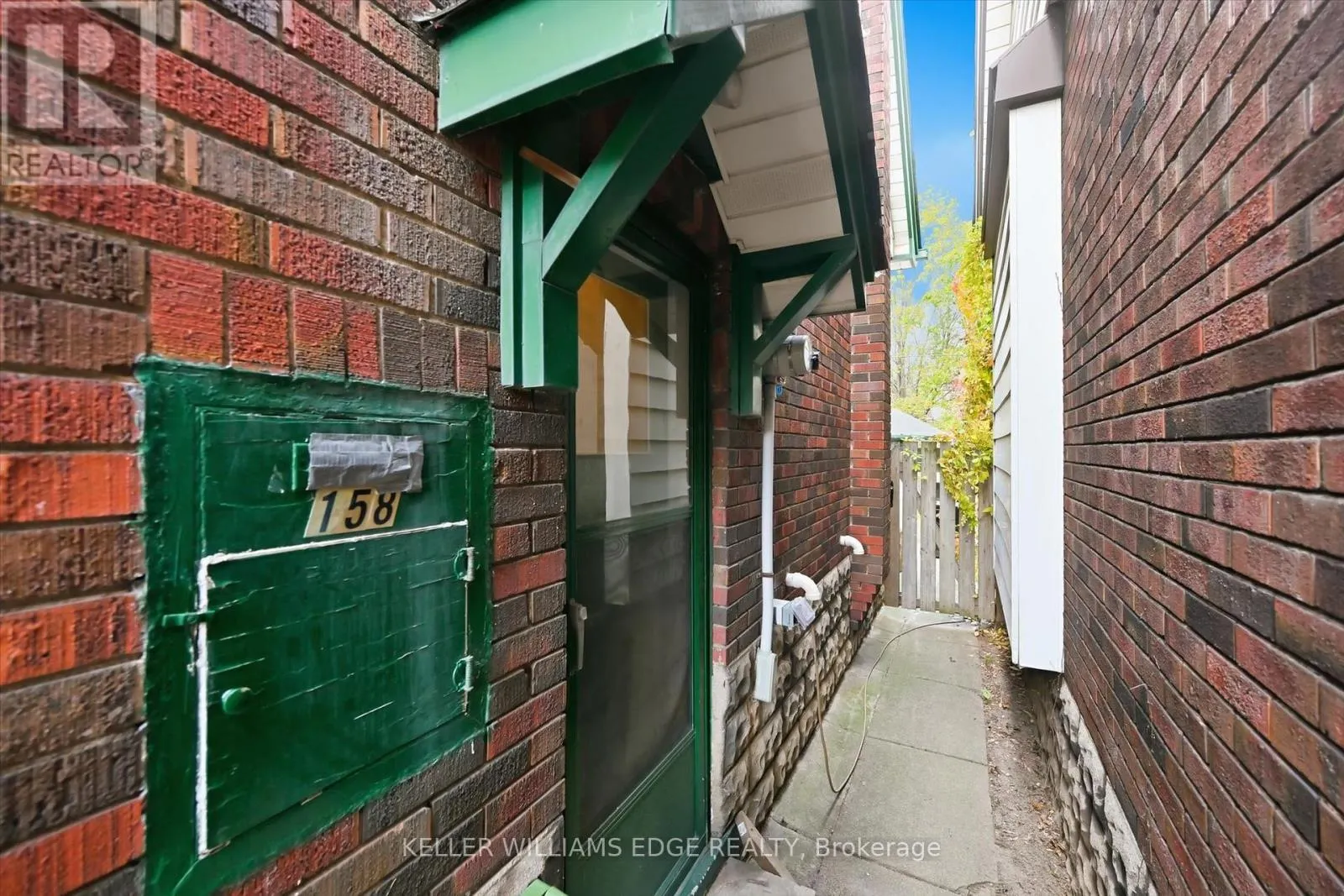 158 LONDON STREET S