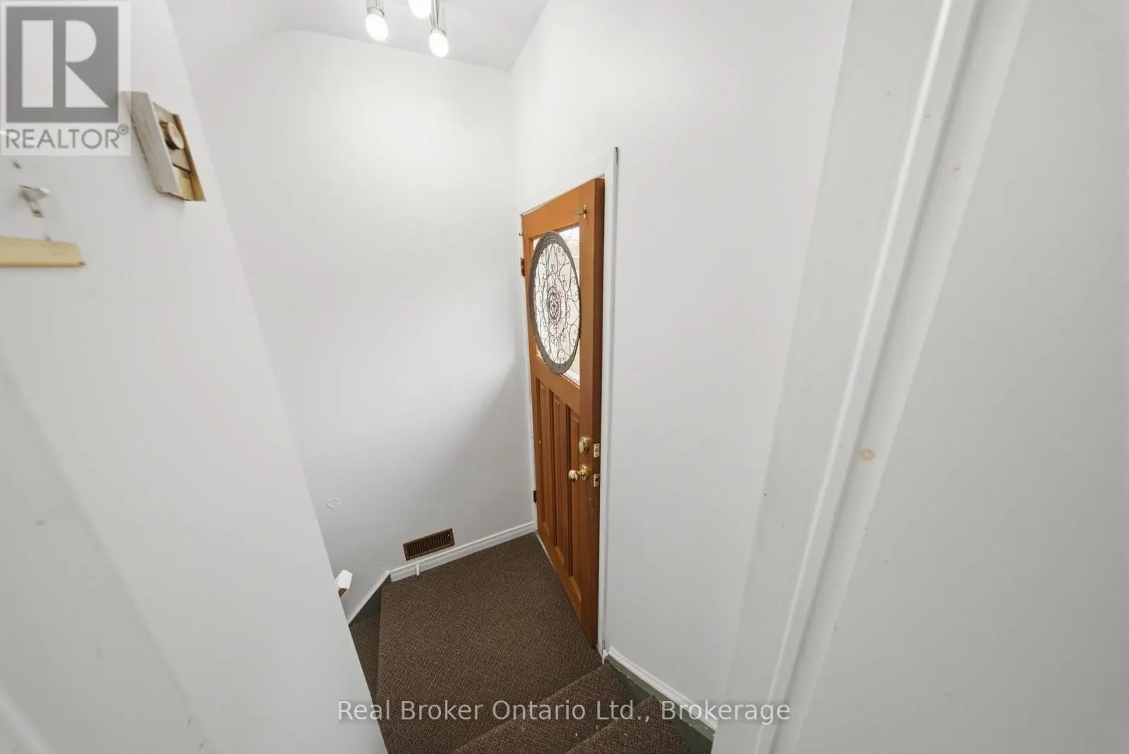 88 SUNNYLEA CRESCENT