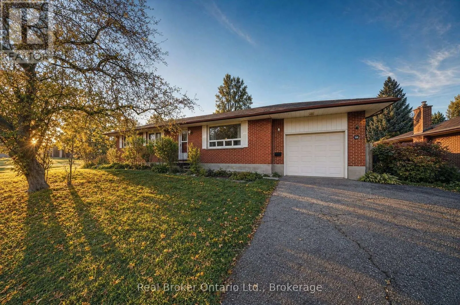 88 SUNNYLEA CRESCENT