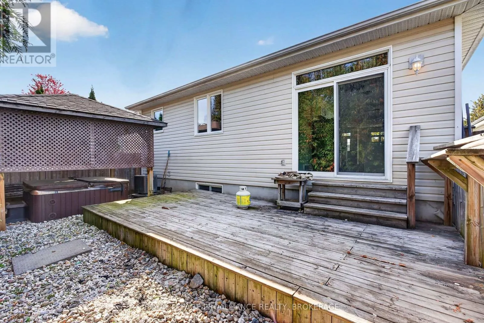 1132 HALIFAX DRIVE