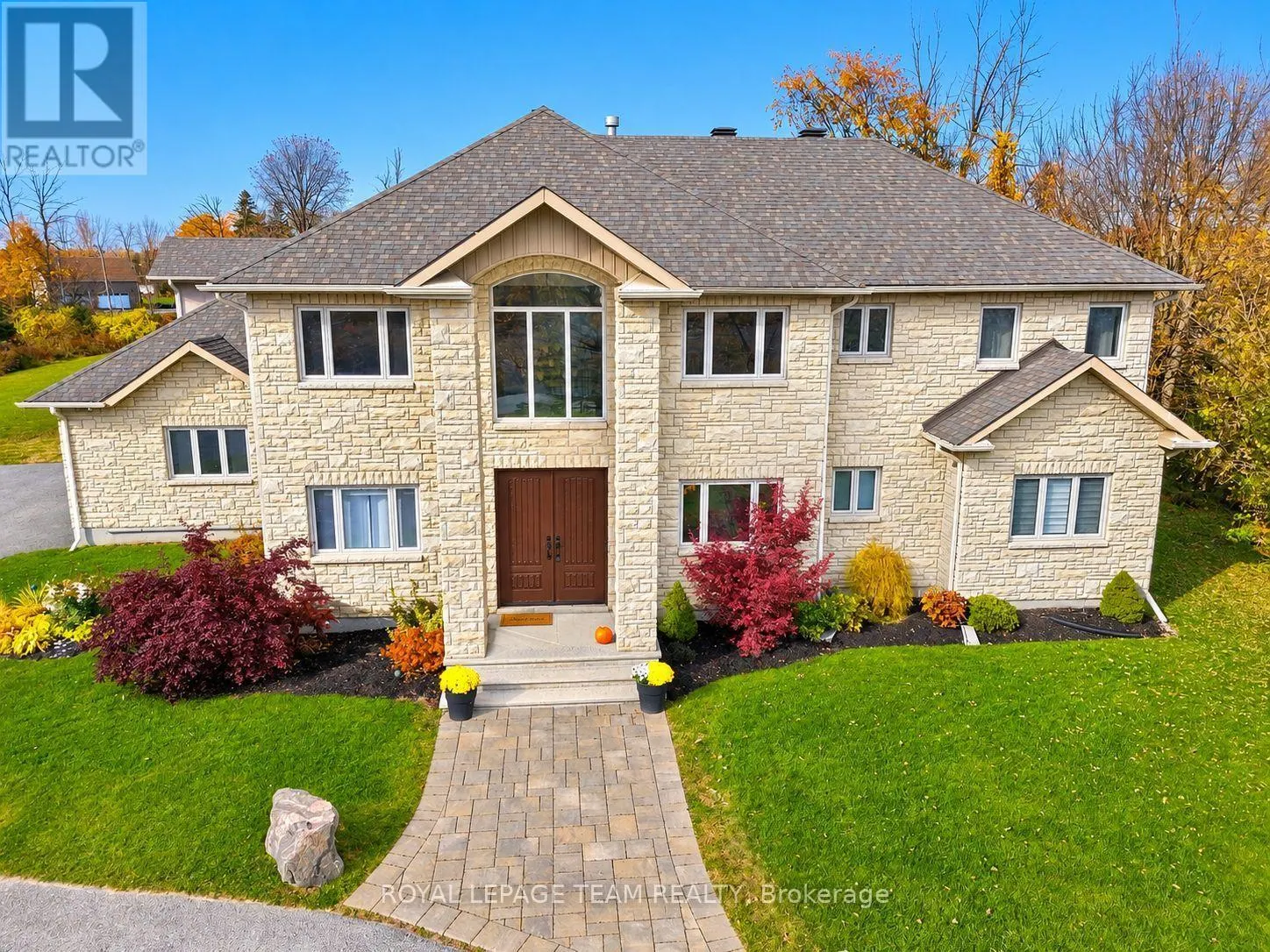 1425 BALMORAL DRIVE
