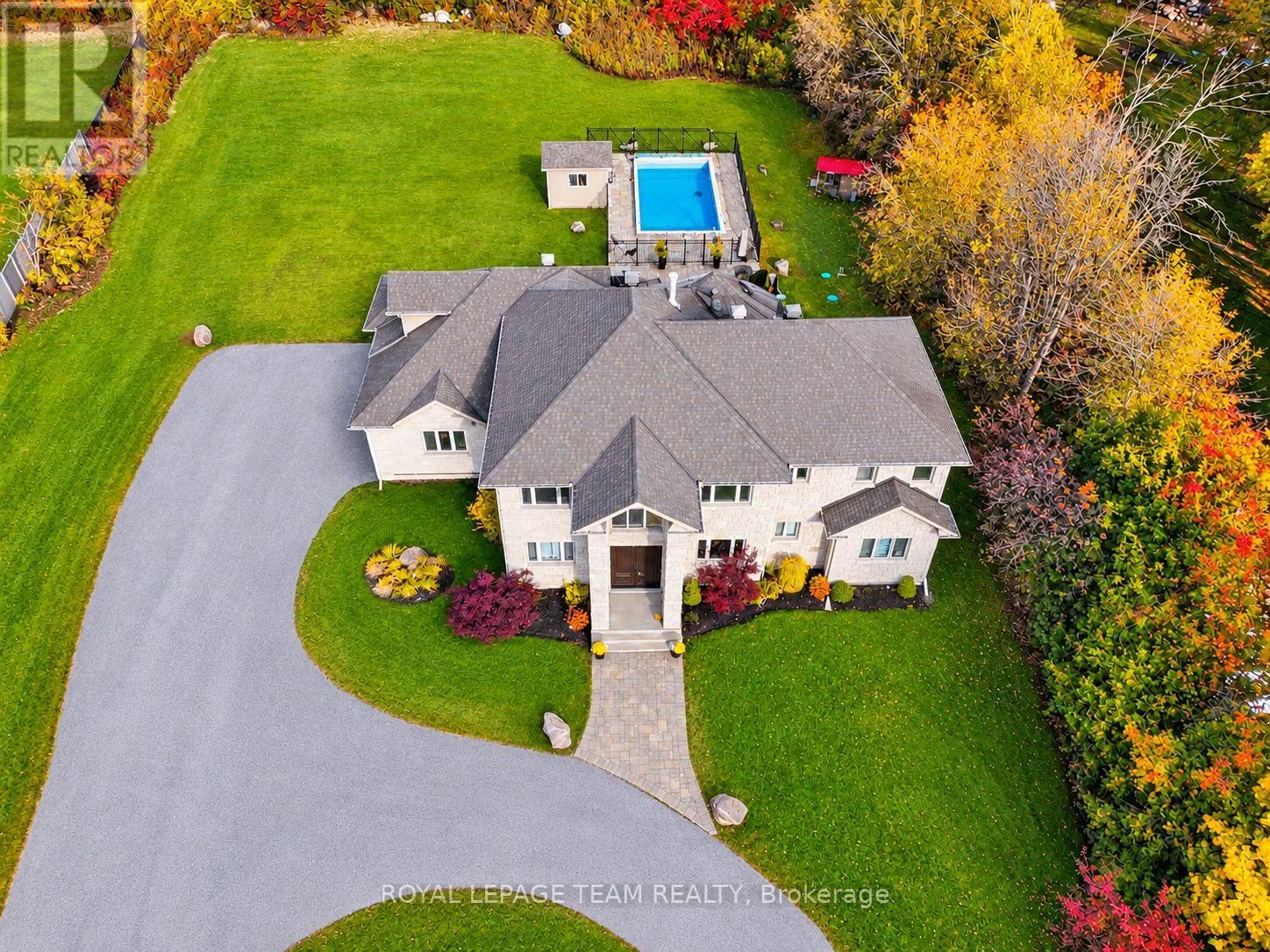 1425 BALMORAL DRIVE
