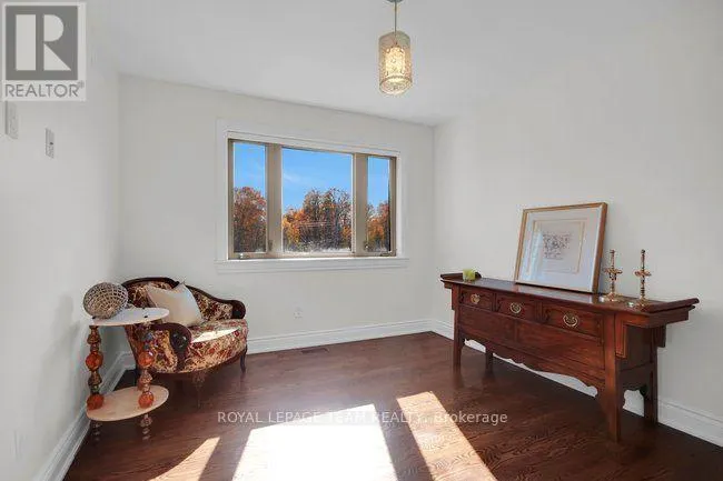 1425 BALMORAL DRIVE