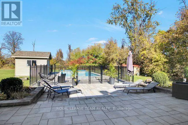 1425 BALMORAL DRIVE