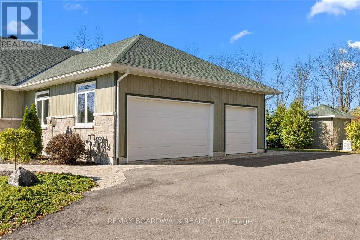 384 GEORGINA STREET