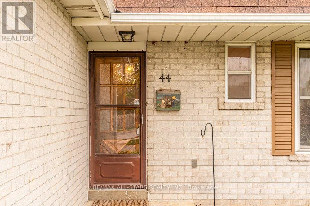 44 STANLEY DRIVE