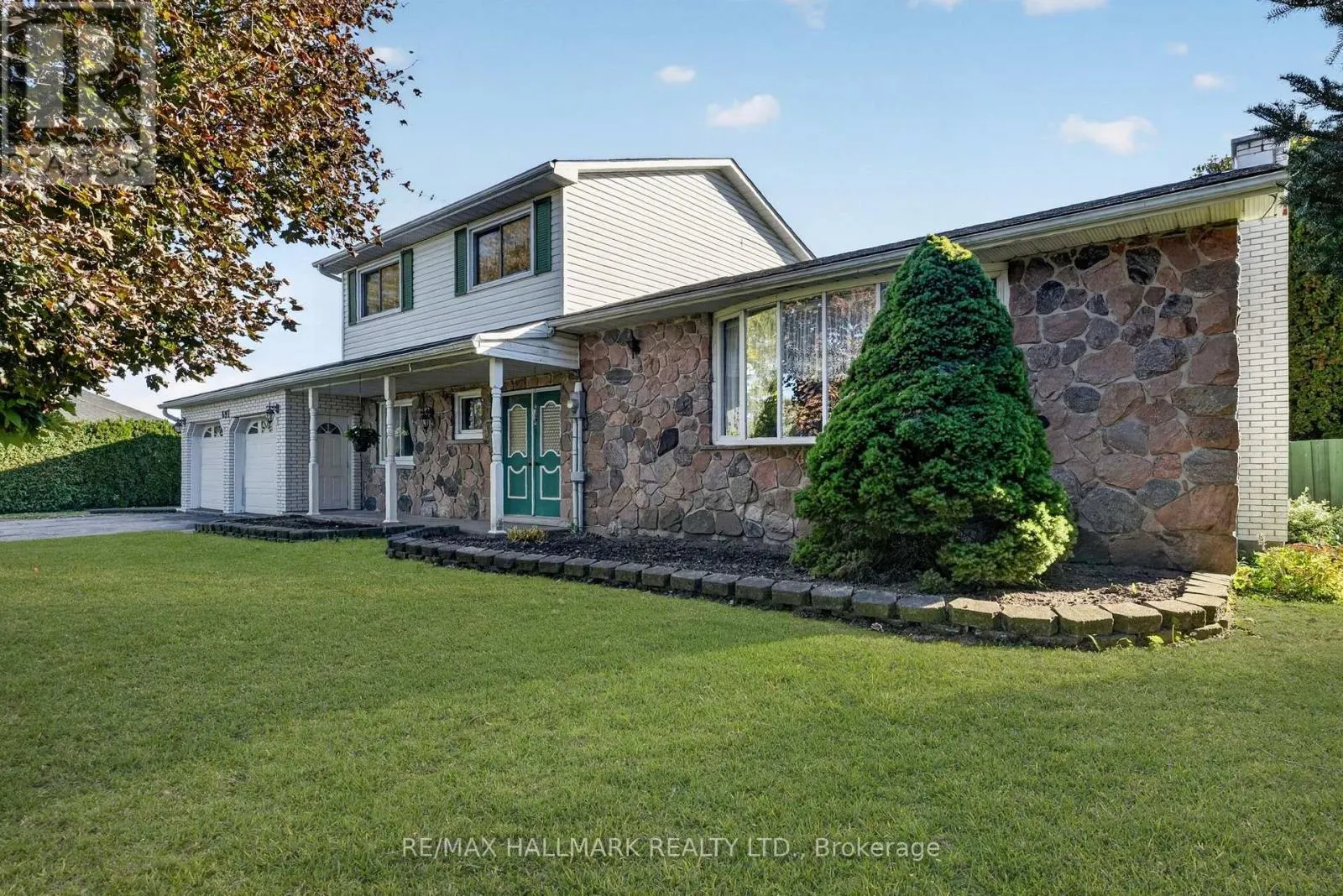 697 RIDGE ROAD W
