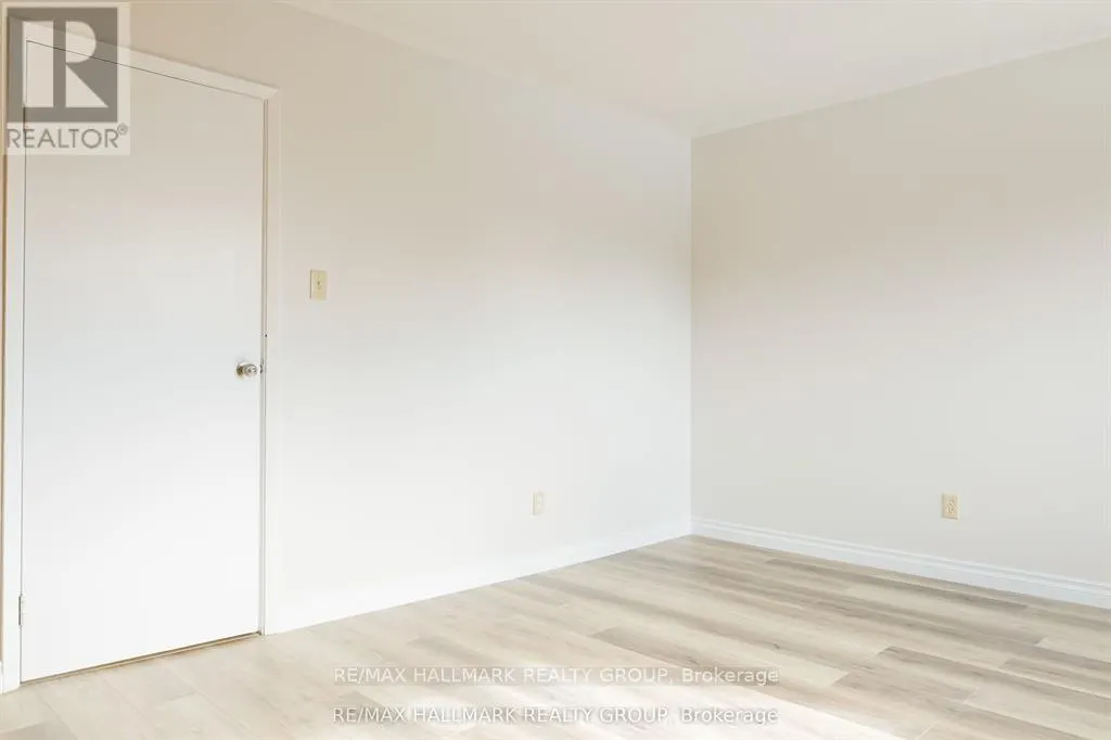 122 - 2624 PIMLICO CRESCENT