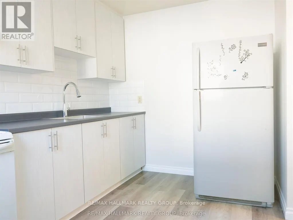 122 - 2624 PIMLICO CRESCENT