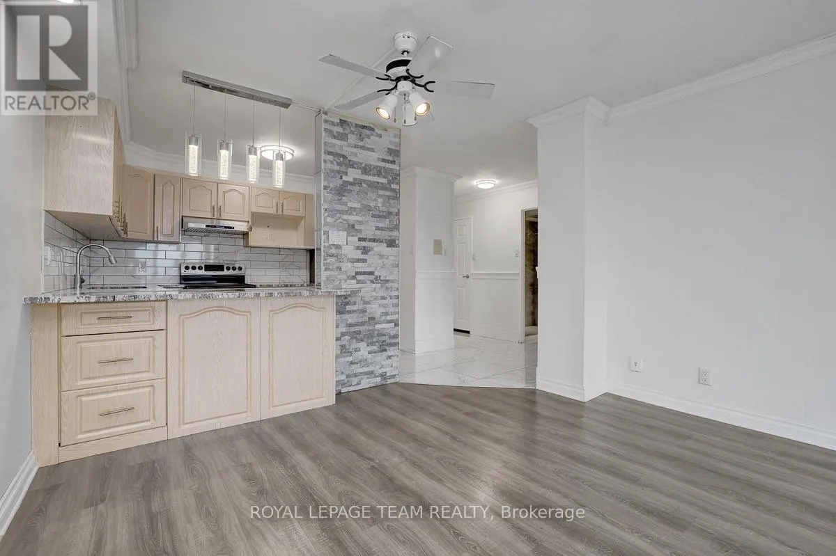 1208 - 158A MCARTHUR AVENUE