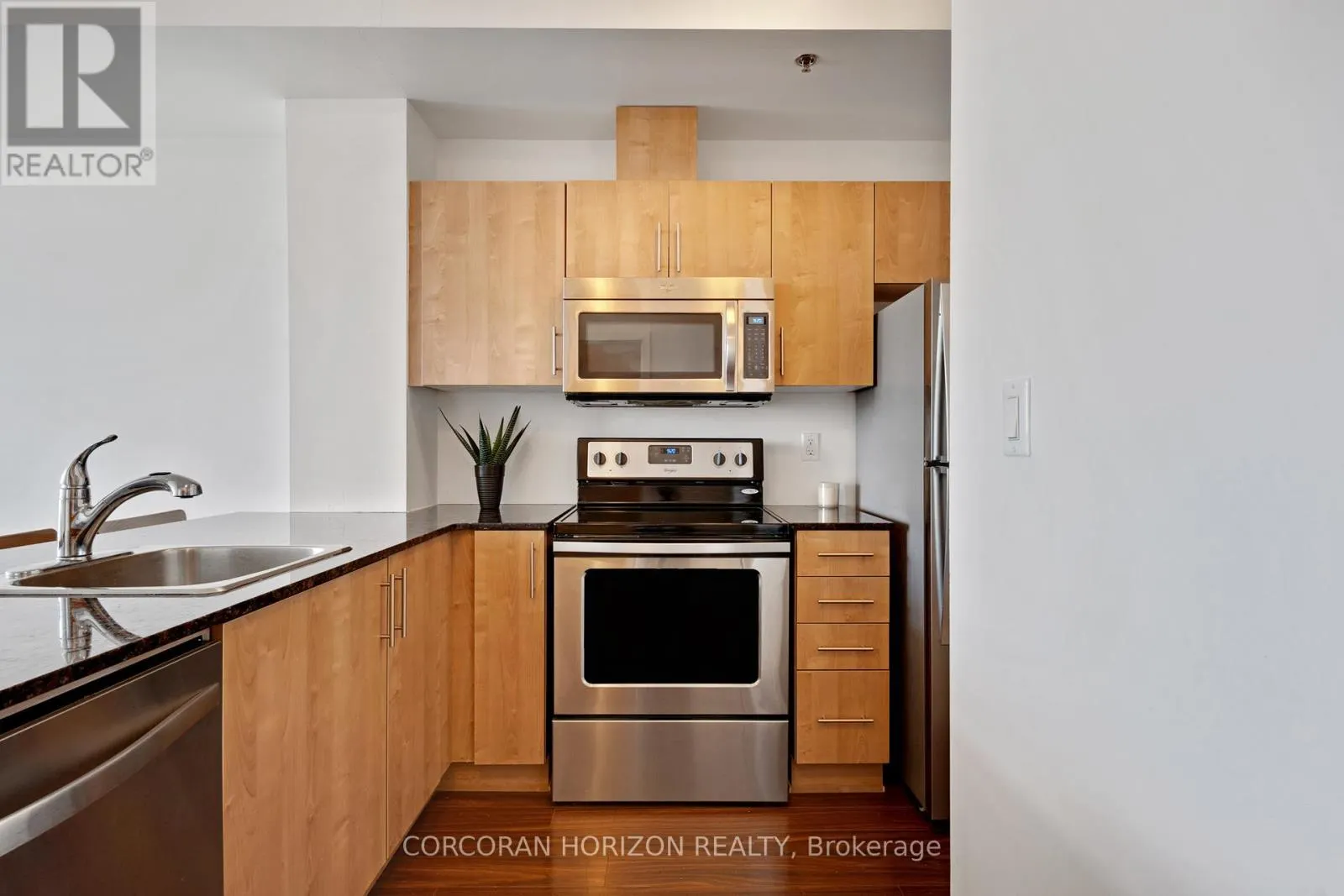 904 - 150 WATER STREET