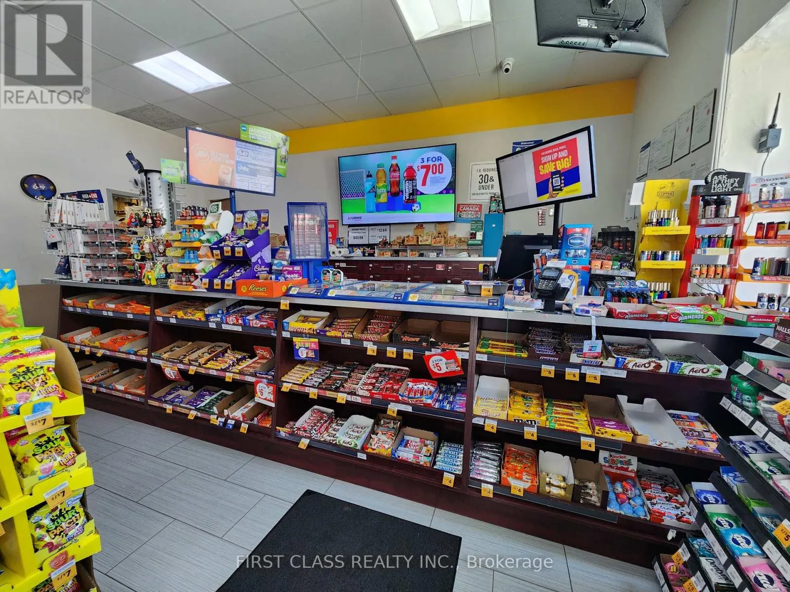 1837 MAIN STREET W