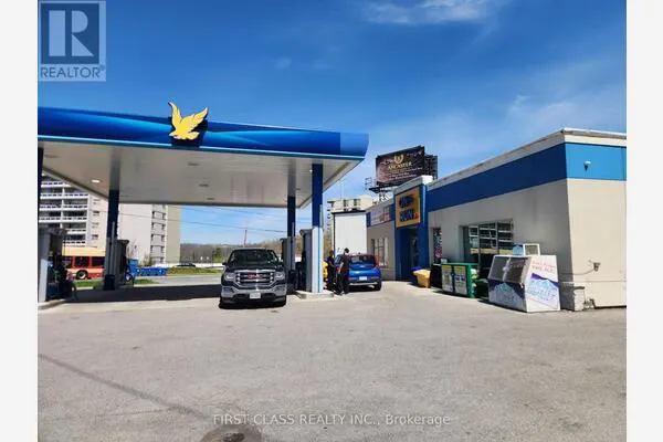 1837 MAIN STREET W
