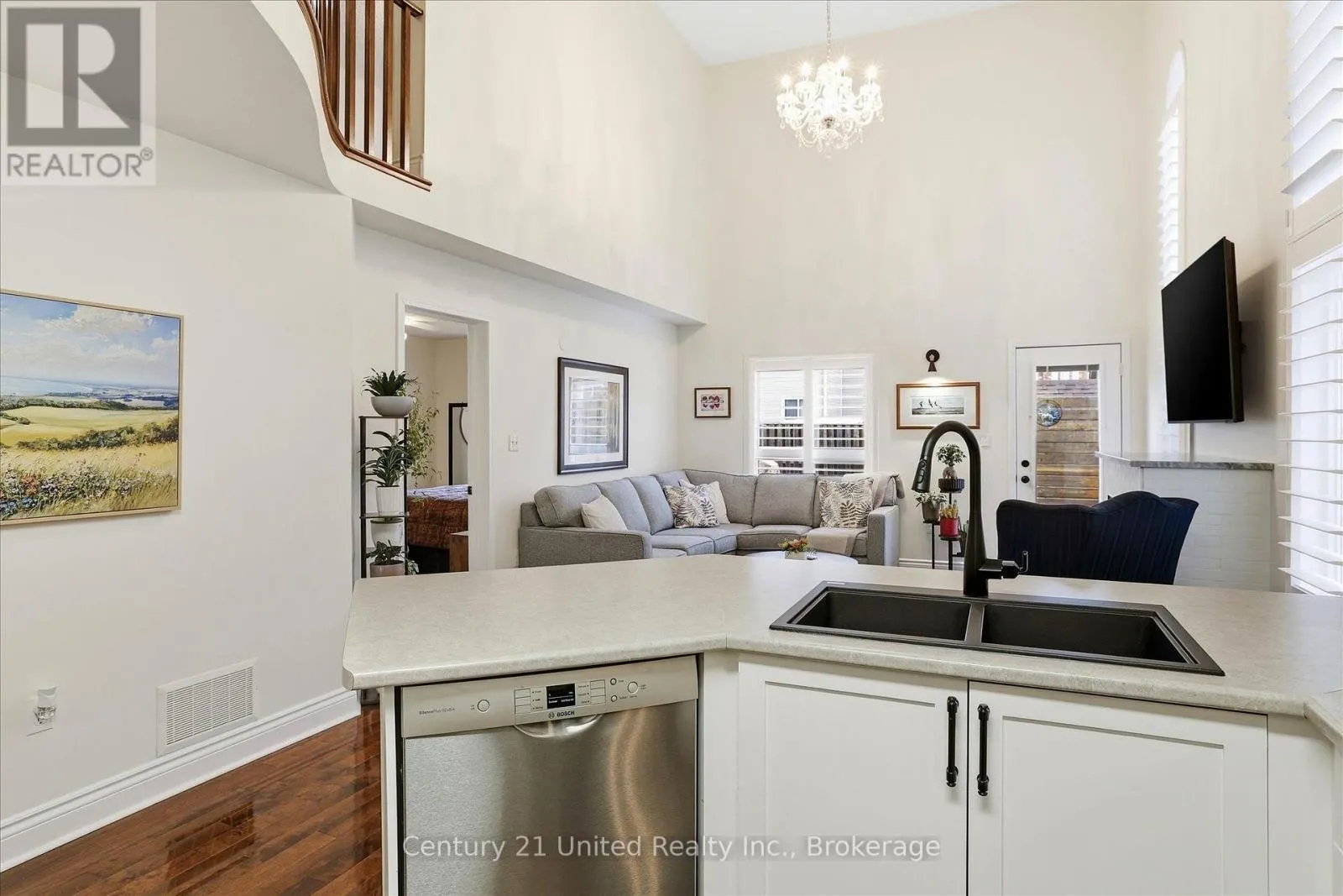 230 COWLING HEIGHTS