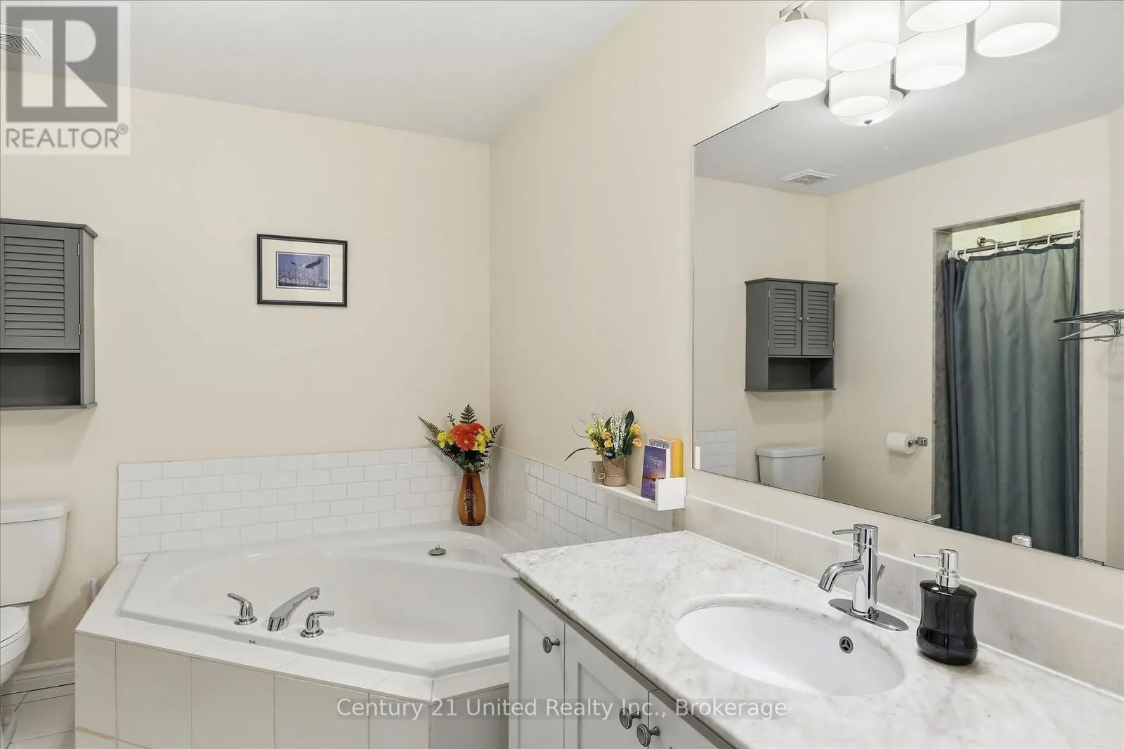 230 COWLING HEIGHTS