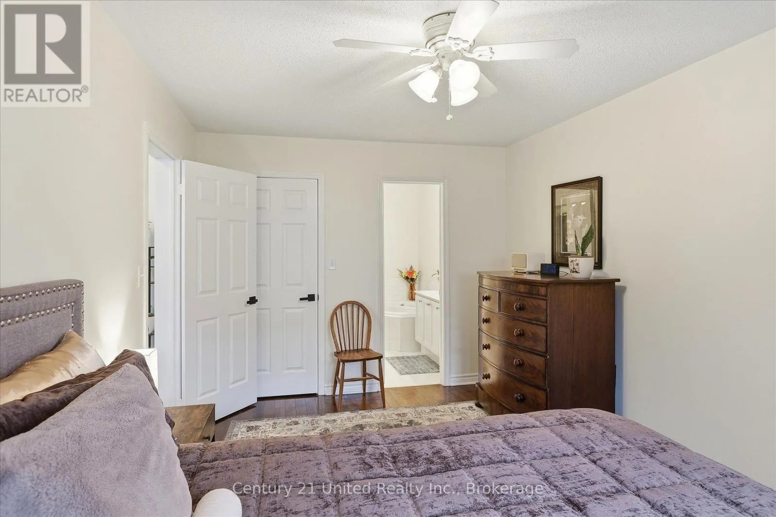 230 COWLING HEIGHTS