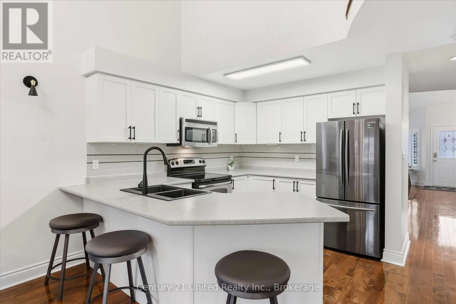 230 COWLING HEIGHTS