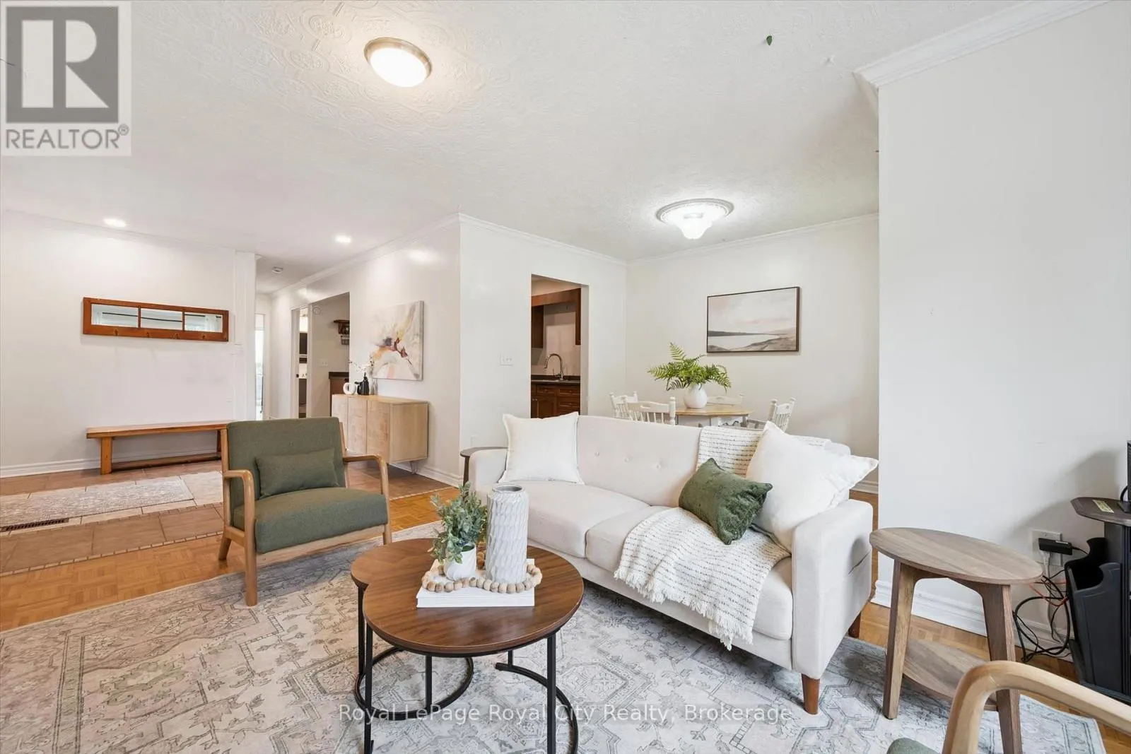 29 MCILWRAITH CRESCENT