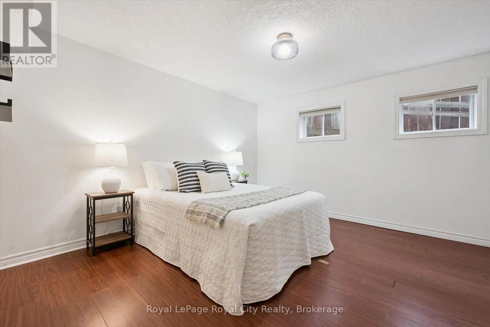 29 MCILWRAITH CRESCENT