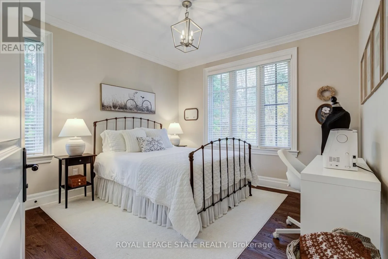 1043 JERSEYVILLE ROAD W