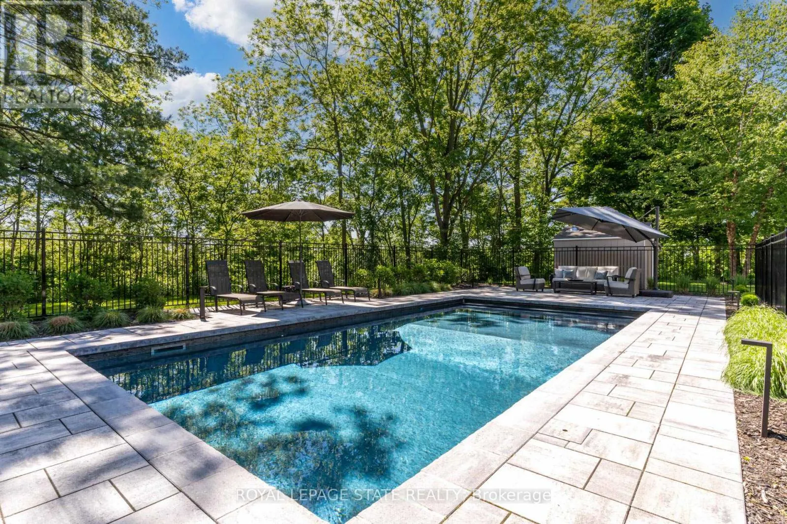 1043 JERSEYVILLE ROAD W