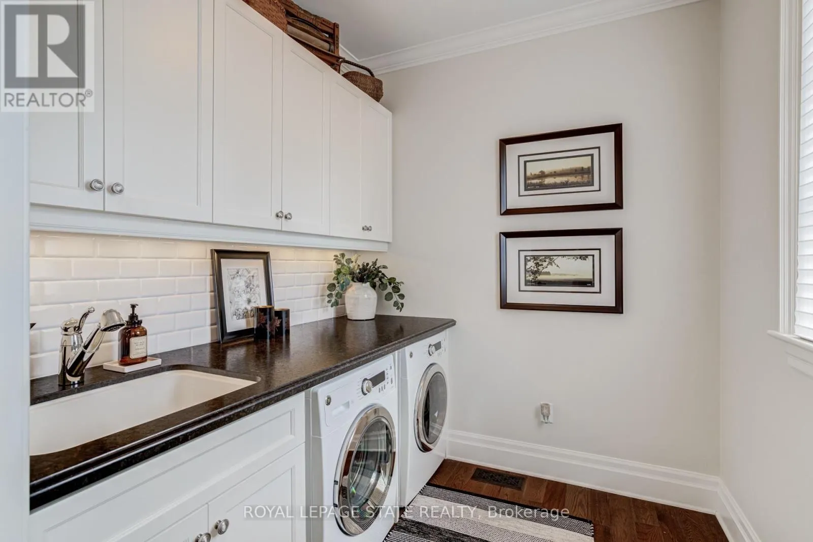 1043 JERSEYVILLE ROAD W