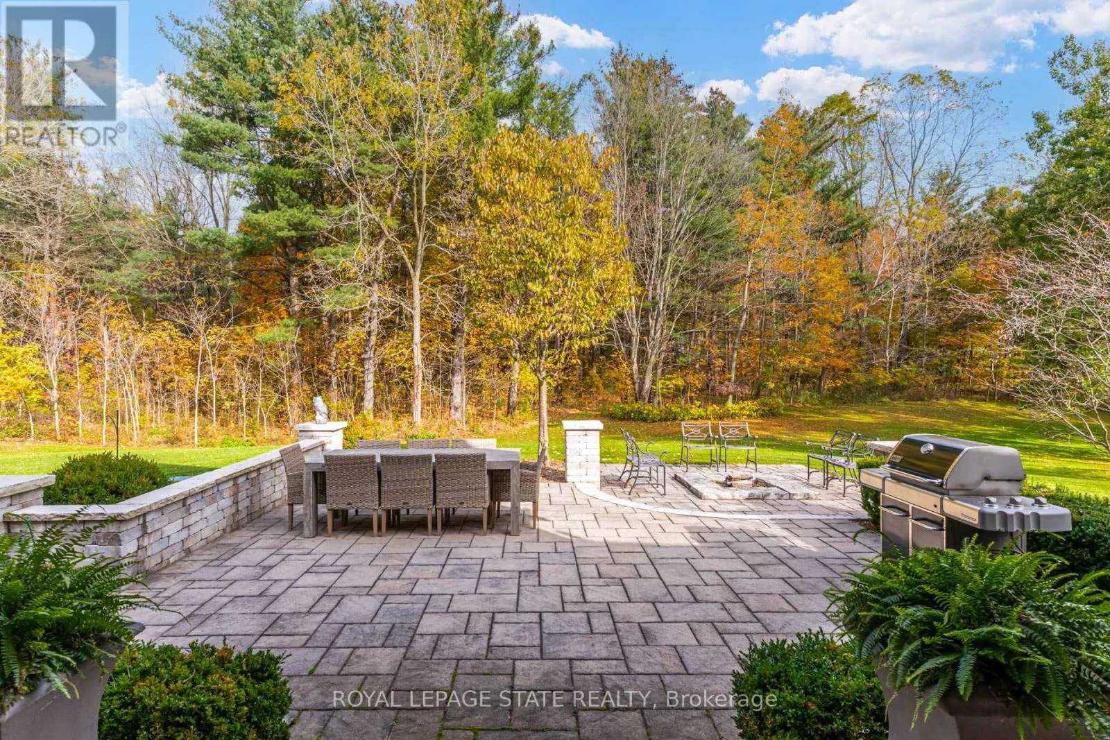 1043 JERSEYVILLE ROAD W