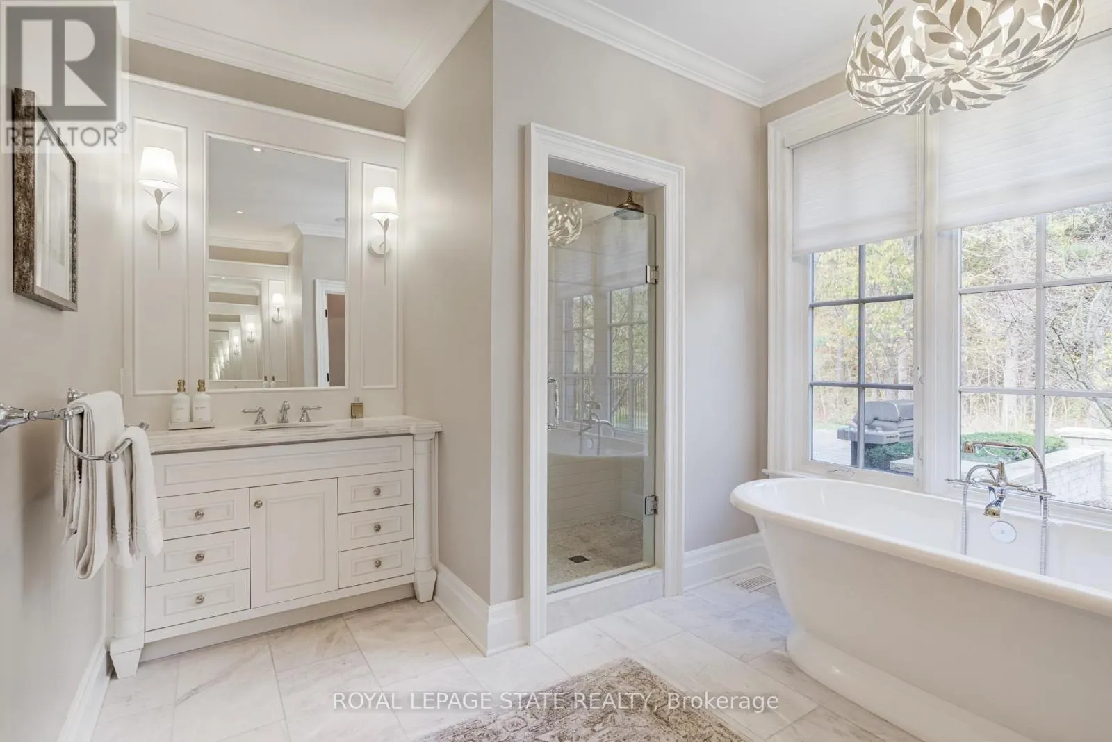 1043 JERSEYVILLE ROAD W