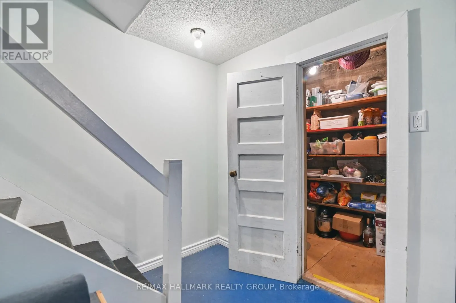 132 RENFREW AVENUE