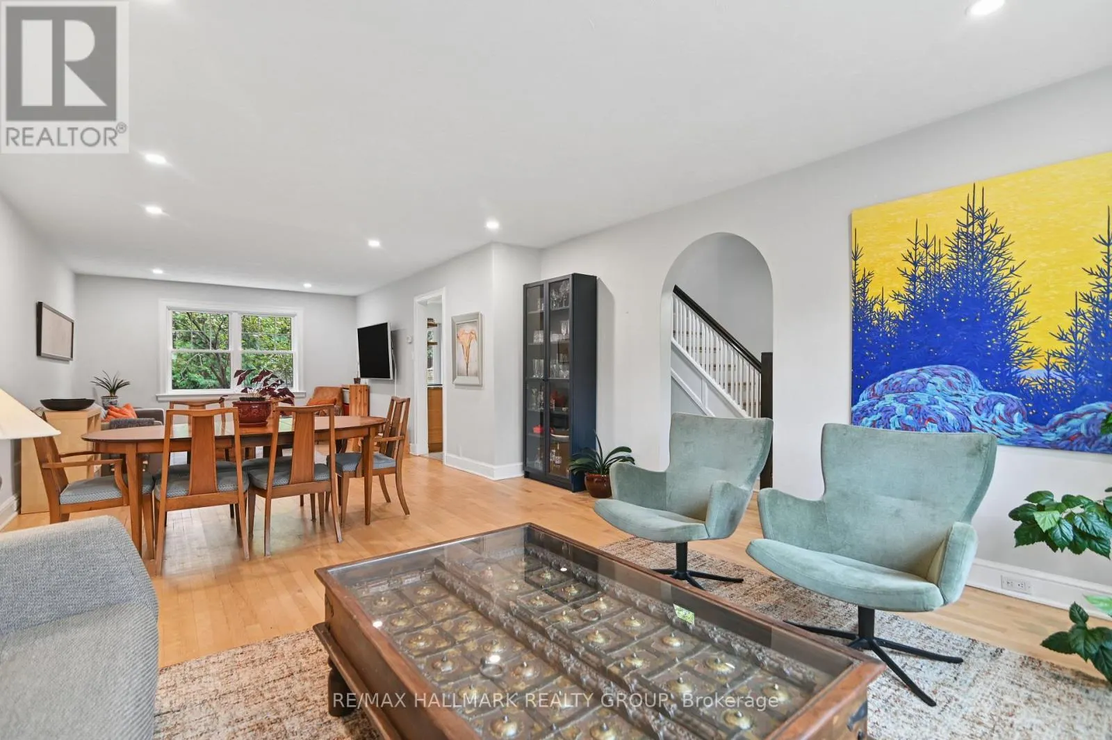 132 RENFREW AVENUE