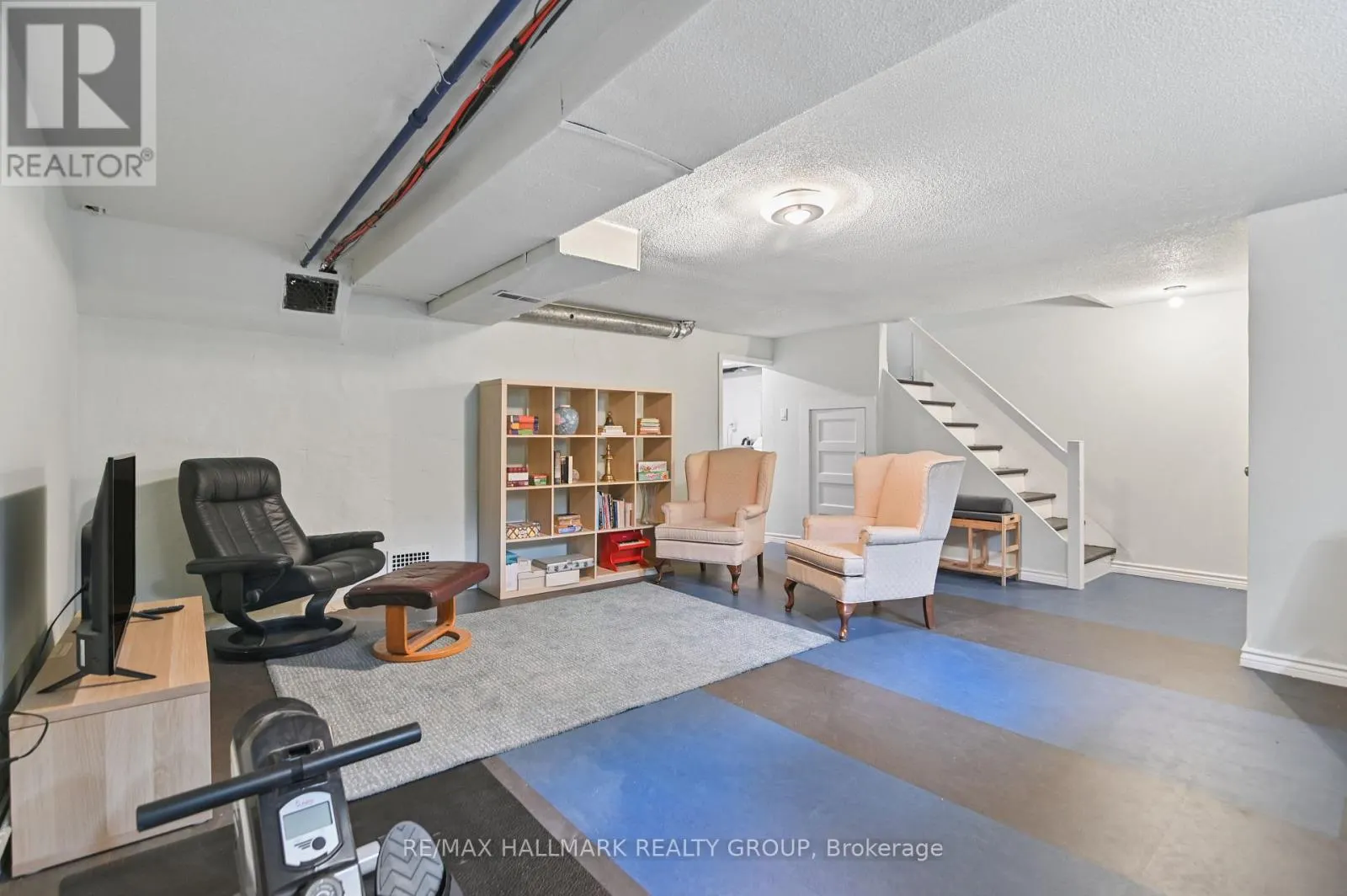 132 RENFREW AVENUE