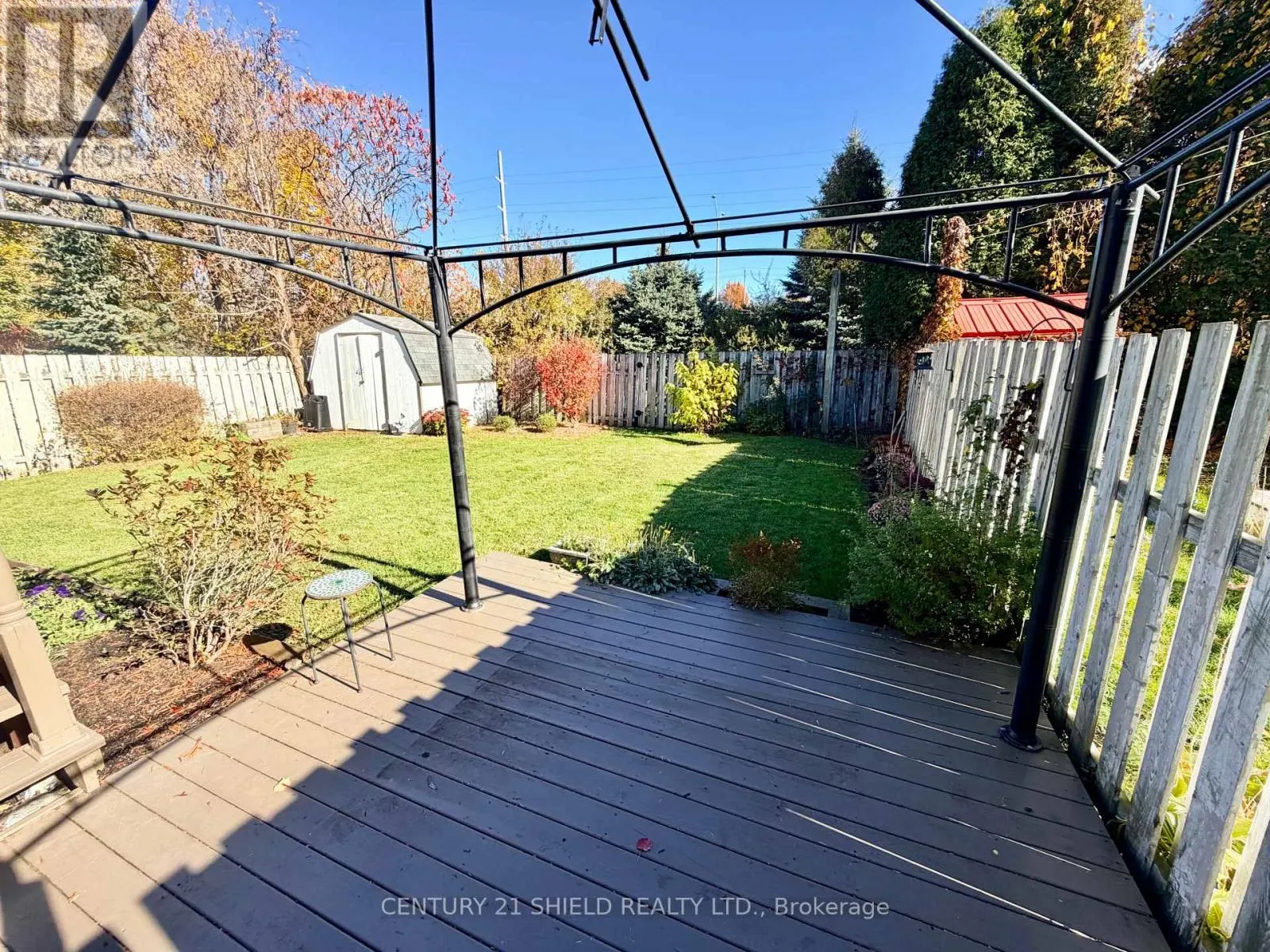 724 GLENGARRY BOULEVARD