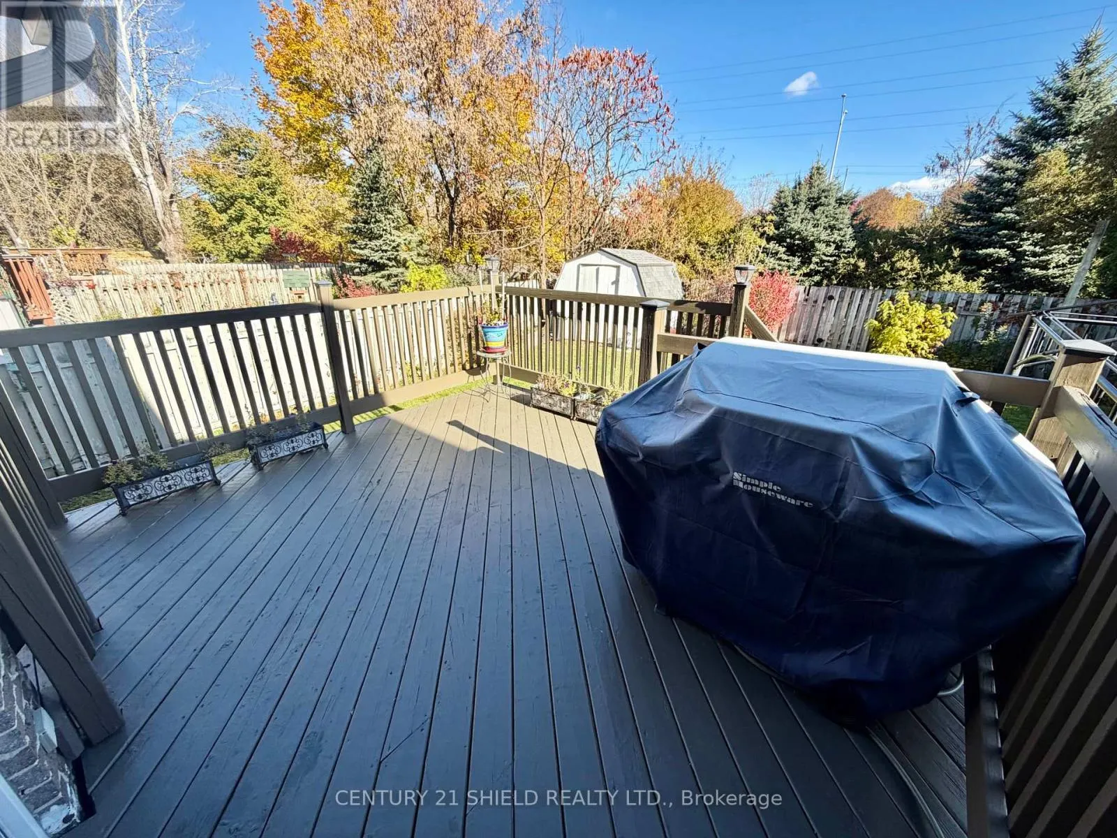 724 GLENGARRY BOULEVARD